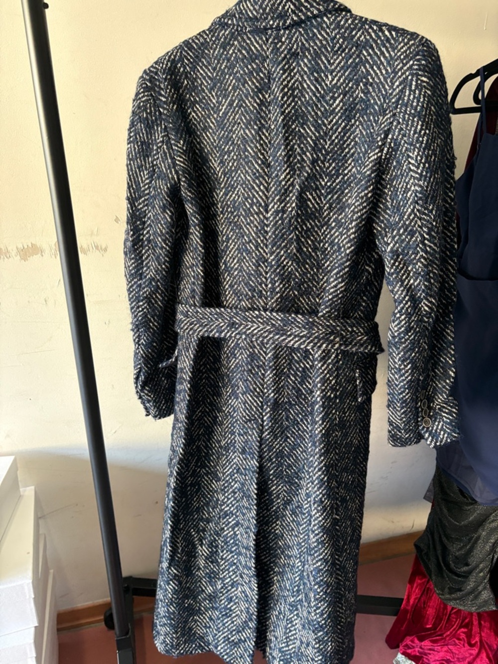 Eleventy Women's Navy & White Herringbone Wool-Blend Coat - Picture 4 of 7